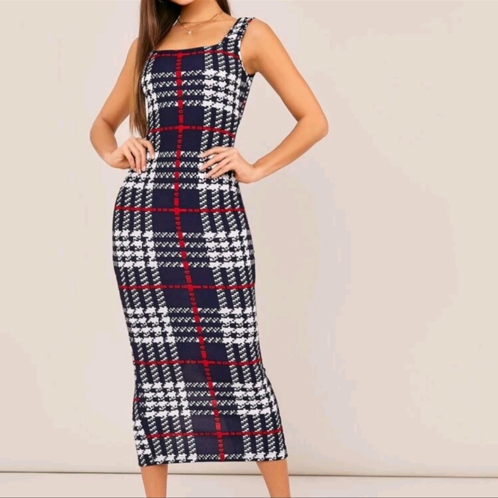 Split Hem Body con Dress